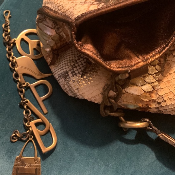 Donald J. Pliner python ADELA metallic leather Hobo couture NWT✨ - Picture 6 of 11